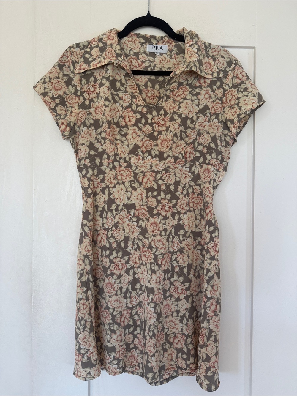 Vintage Floral Collared Midi Dress in Taupe and Blush